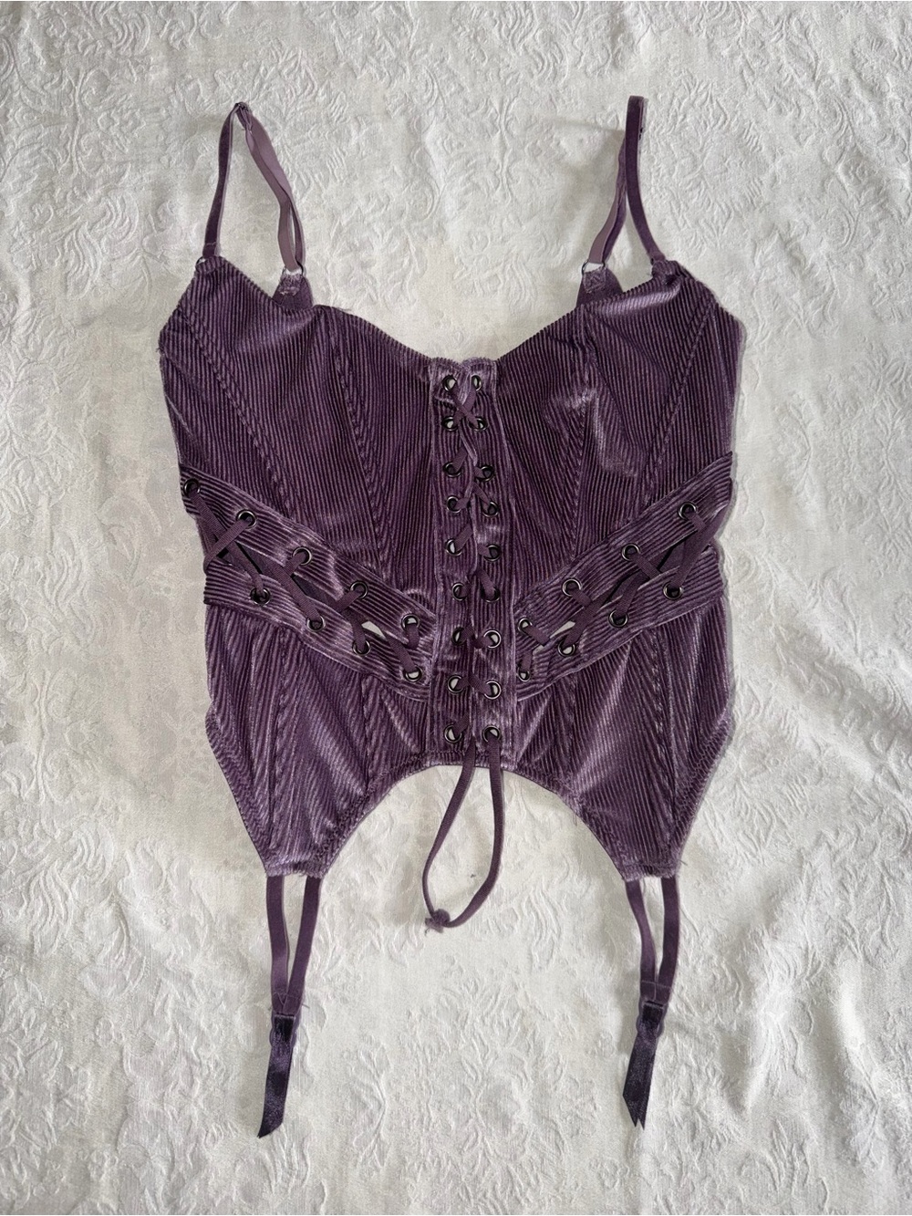 UO Corset Lavender Velvet Lace-Up Camisole - Picture 7 of 8
